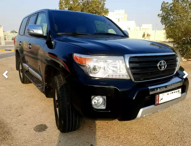 استفاده شده Toyota Land Cruiser برای فروش که در دوحه #5228 - 1  image 